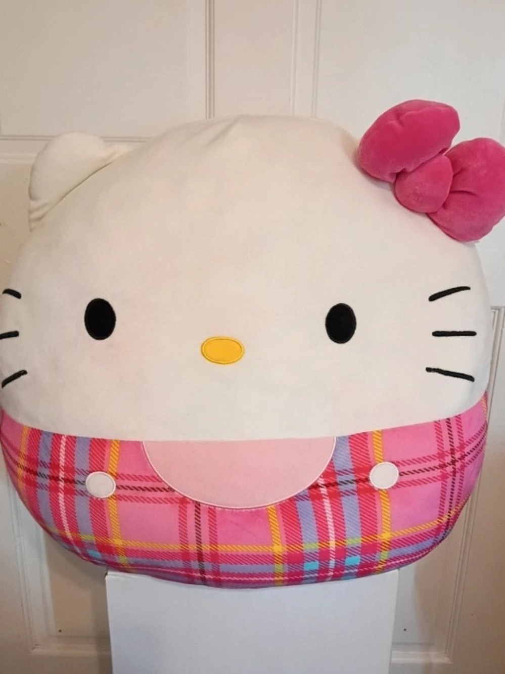 Sanrio Hello Kitty Plush Accent Pillow - White & Pink Plaid